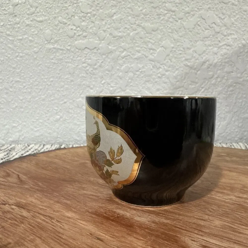 VTG Oriental Japanese Black & Gold Floral Peacock Design Porcelain Tea Cup